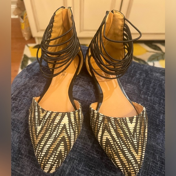 Rampage tribal pointy toe flat with ankle straps size 8.5 womens - Picture 2 of 7